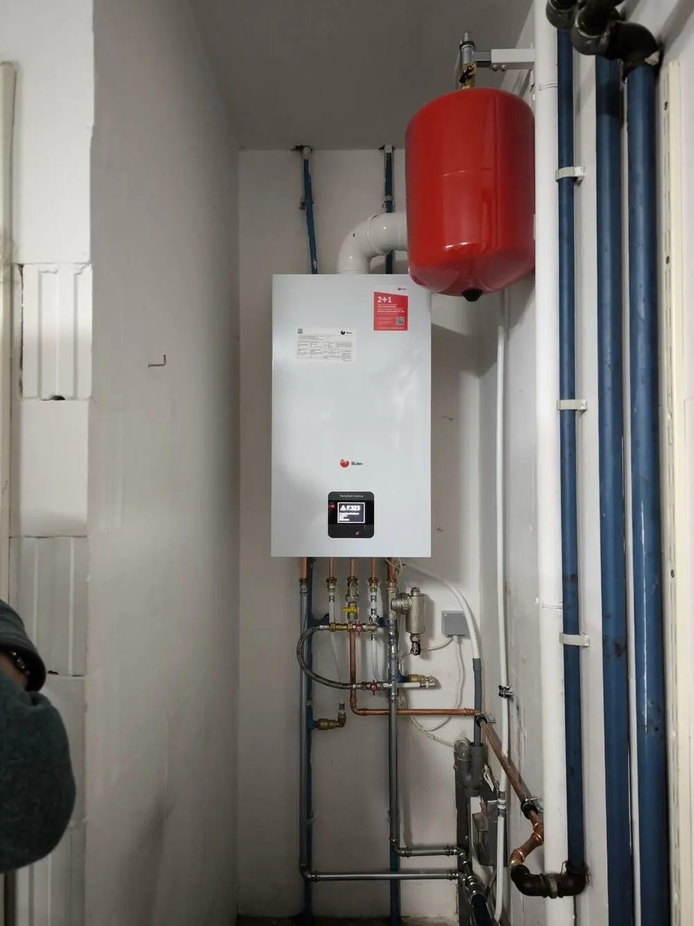 Chaudière Bulex ThemaFast Condens installée avec vase d'expansion